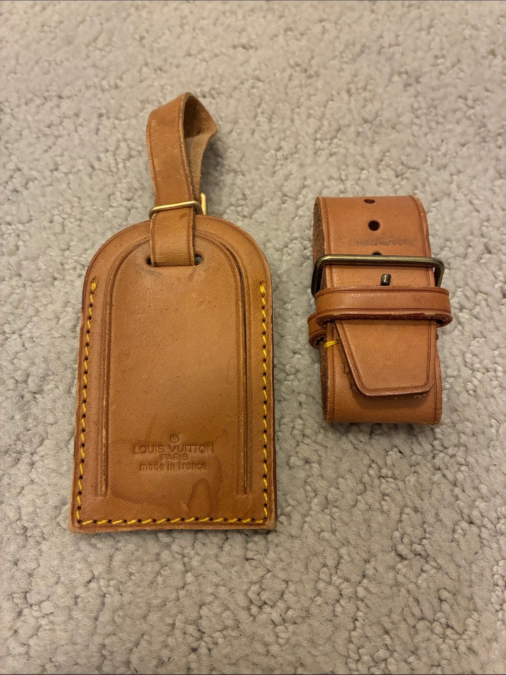 Authentic Louis Vuitton Vachetta Leather Luggage Tag & Poignet Set 👝LV1